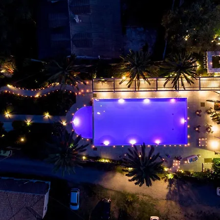 Tryp By Wyndham Corfu מלון
