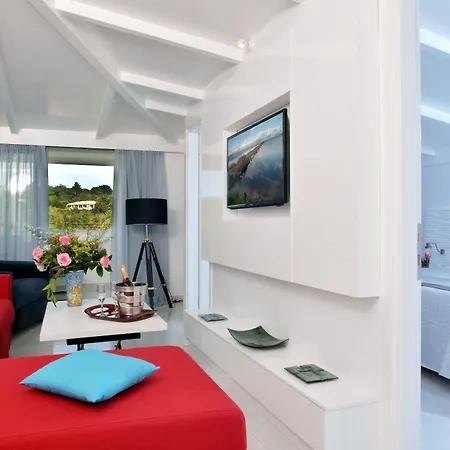 Tryp By Wyndham Corfu דאסיה