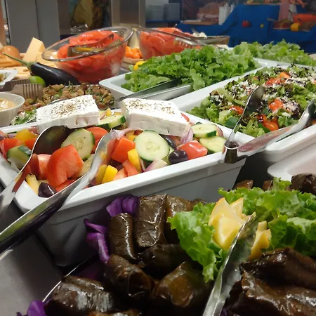 Tryp By Wyndham Corfu מלון