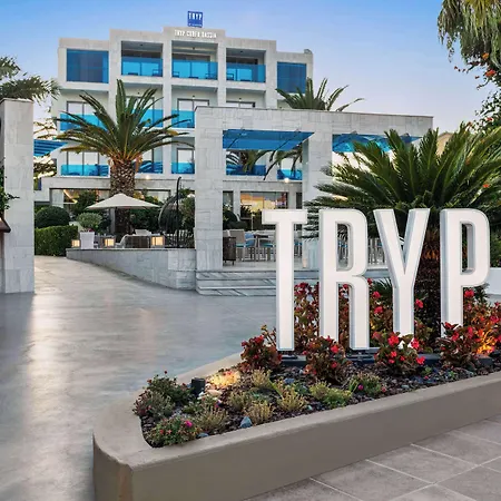 Tryp By Wyndham Corfu Отель