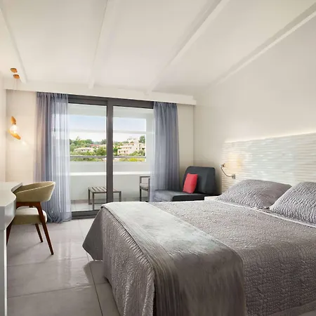 Отель Tryp By Wyndham Corfu 4*