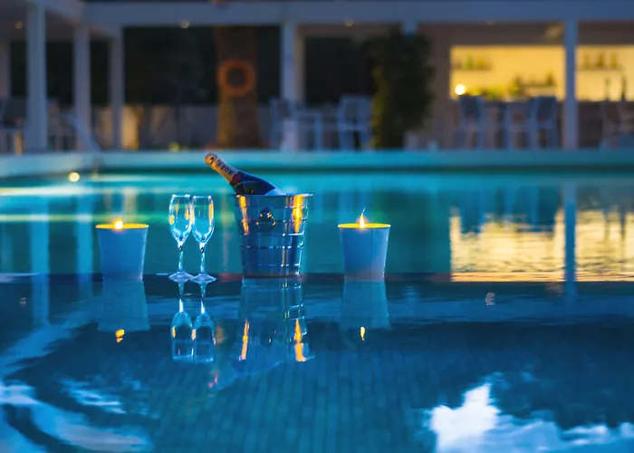 Отель Tryp By Wyndham Corfu Дассия