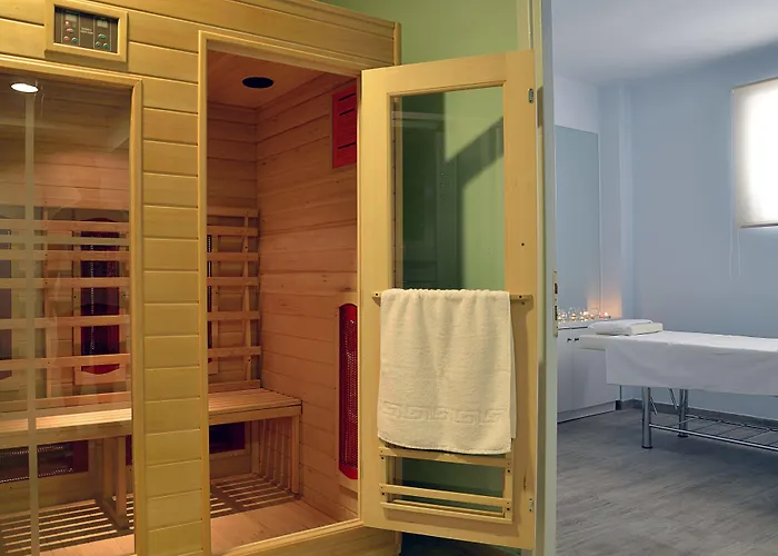 Tryp By Wyndham Corfu Hotell 4*
