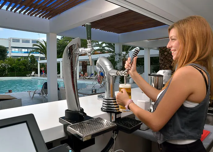 Tryp By Wyndham Corfu 4*